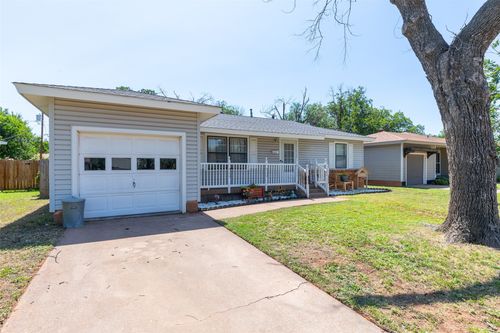 741 Briarwood St, Abilene, TX, 79603-5703 | Card Image