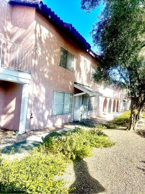 2202 E Desert Inn Rd, Las Vegas, NV, 89169-3217 | Card Image