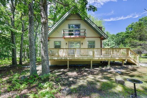 1107 Grouse Ct, Bushkill, PA, 18324-8086 | Card Image