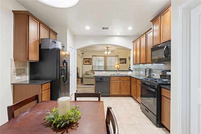 13610 Spectacled Bear Ln, House other with 5 bedrooms, 4 bathrooms and 2 parking in Crosby TX | Image 15
