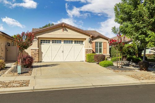 1587 Maple Valley St, Manteca, CA, 95336-5127 | Card Image