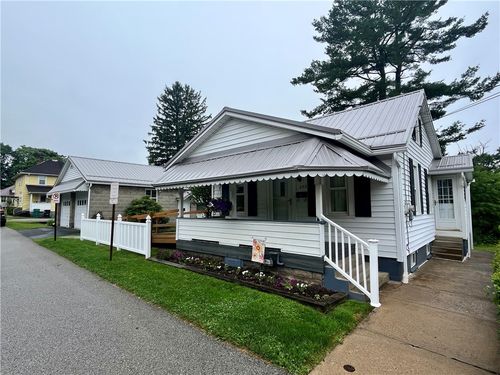 252 Papermill Ave, Indiana, PA, 15701-2628 | Card Image