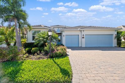 7749 Sandhill Lake Drive, House other with 3 bedrooms, 3 bathrooms and null parking in Sarasota FL | Image 2