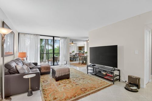 apt-5042-6805 Willow Wood Dr, Boca Raton, FL, 33434-3562 | Card Image