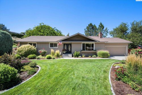 1345 Scenic Dr, Prosser, WA, 99350-1257 | Card Image
