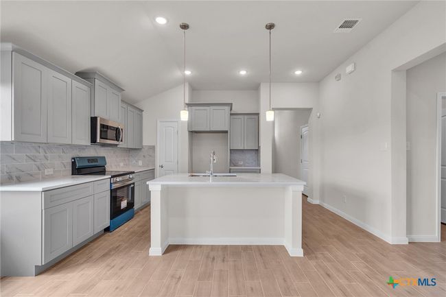 623 Waylon Cir, House other with 3 bedrooms, 2 bathrooms and null parking in Killeen TX | Image 14