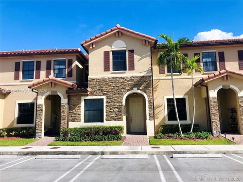 9213 W 33rd Way, Hialeah, FL, 33018-2069 | Card Image
