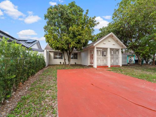 11075 Sw 221st Ter, Miami, FL, 33170-3040 | Card Image