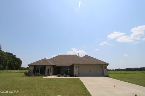 16022 Acadia Cv, Milan, TN, 38358-2424 | Card Image