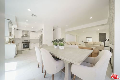 8004 Rose St, Paramount, CA, 90723 | Card Image