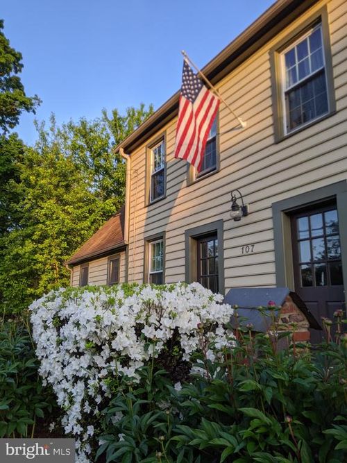 107 Stoopville Rd, NEWTOWN, PA, 18940-9256 | Card Image