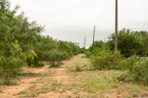 478_498 Cr 7421, Yancey, TX, 78886 | Card Image