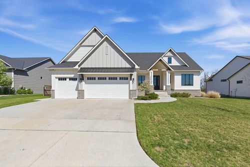 190 S Ciderbluff St, Goddard, KS, 67052-9055 | Card Image