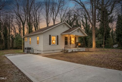 912 Patton St, GRAHAM, NC, 27253-1621 | Card Image
