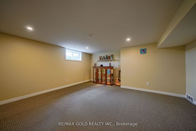 A - 12 Clayton St, House attached with 3 bedrooms, 3 bathrooms and 2 parking in Mitchell ON | Image 33