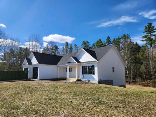 27 River View Rd, Newport, NH, 03773-2843 | Card Image