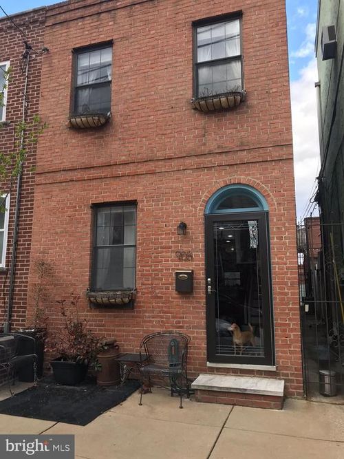 905 Mountain St, PHILADELPHIA, PA, 19148-1117 | Card Image