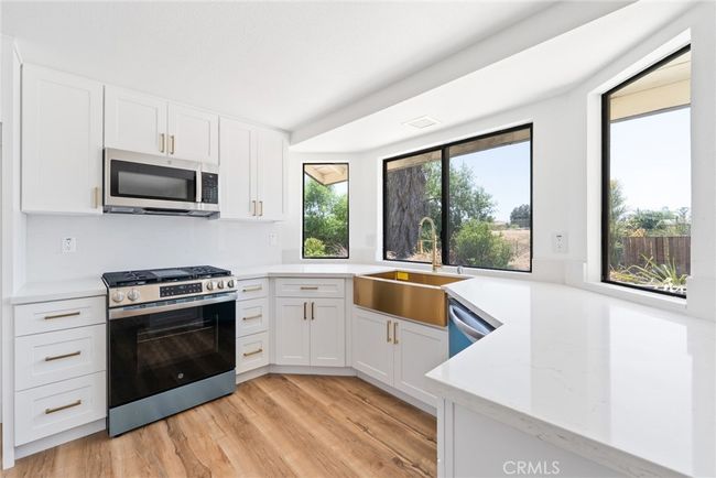 18085 Golden Leaf Ln, House other with 4 bedrooms, 3 bathrooms and 3 parking in Riverside CA | Image 8