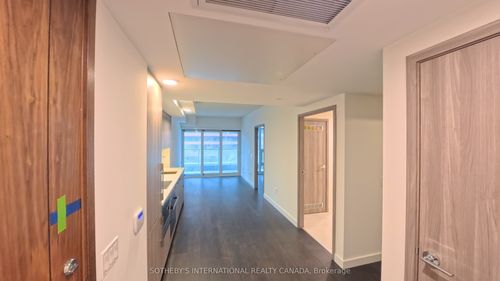 325-3 Concord Cityplace Way, Toronto, ON, M5V0X4 | Card Image