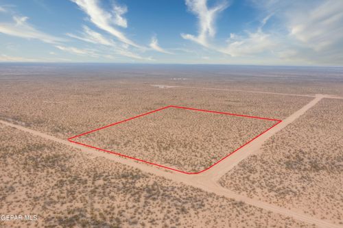 20 Guadalupe Canyon Rd, Salt Flat, TX, 79847 | Card Image