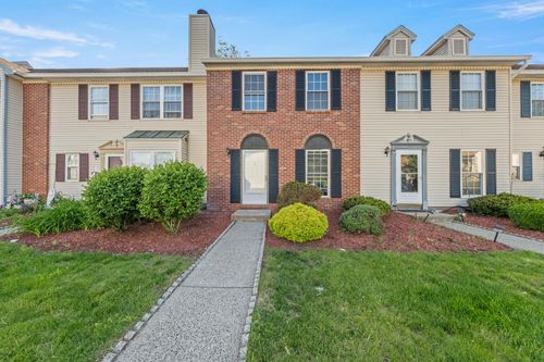 8 Moore Ln, Washingtonville, NY, 10992-2254 | Card Image