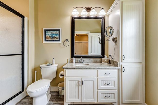 950 Seadrift Dr, House other with 5 bedrooms, 4 bathrooms and null parking in Crystal Beach TX | Image 11