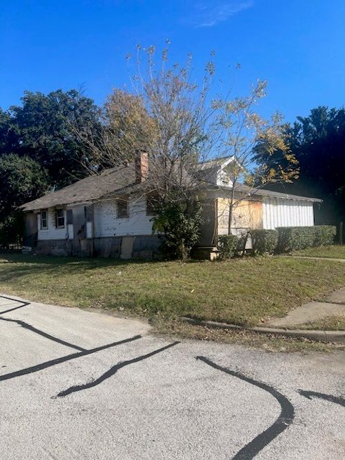 3500 S Harwood St, Dallas, TX, 75215-3437 | Card Image