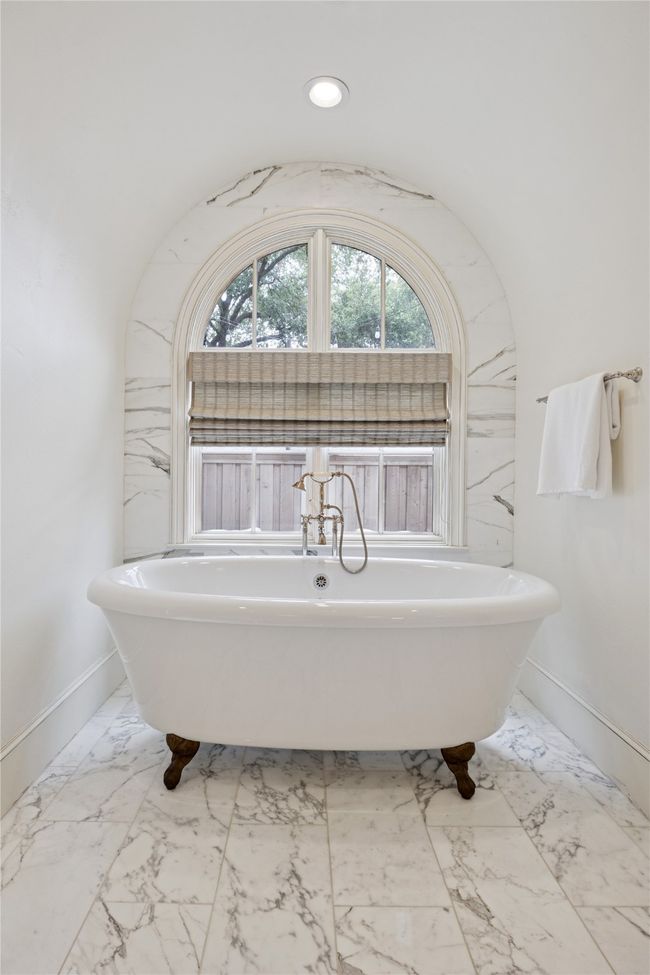 3404 Marquette St, House other with 5 bedrooms, 8 bathrooms and null parking in Dallas TX | Image 27