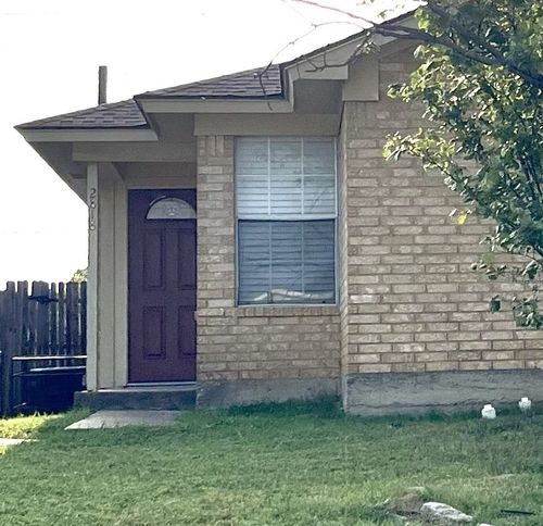 2818 Sherry St, Arlington, TX, 76014-1777 | Card Image