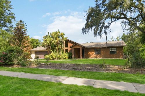 7813 Saranac Ct, ORLANDO, FL, 32835-2616 | Card Image