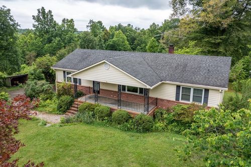 2387 New Bethel Rd, Meherrin, VA, 23954-2811 | Card Image