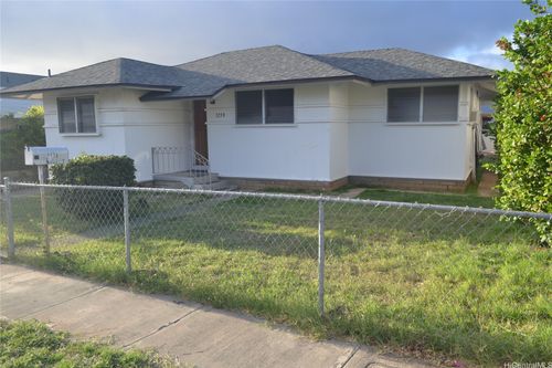 3238 Makini St, Honolulu, HI, 96815-4250 | Card Image