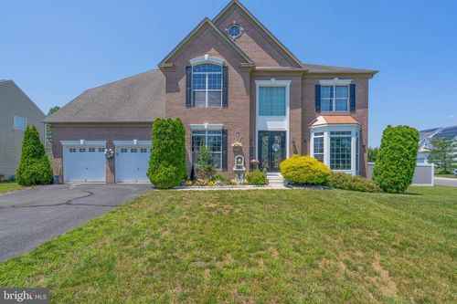 201 Luray Dr, WILLIAMSTOWN, NJ, 08094-8820 | Card Image