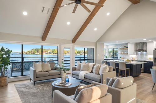 11819 Thoreau Dr, Montgomery, TX, 77356-8904 | Card Image