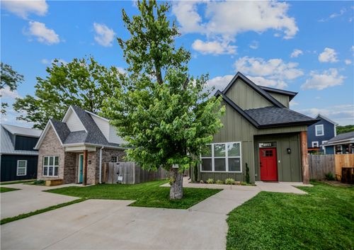 3026 & 3022 Old Farmington Road, Fayetteville, AR, 72704 | Card Image