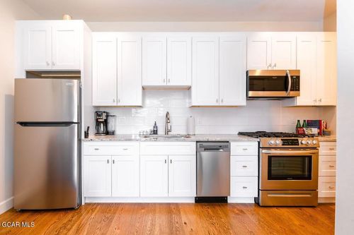 110-824 Grand Ave, Grand Lake, CO, 80447-5413 | Card Image