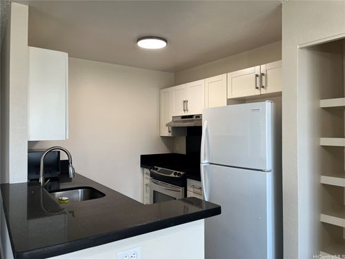 h101-94-102 Wali Pl, Waipahu, HI, 96797-4057 | Card Image