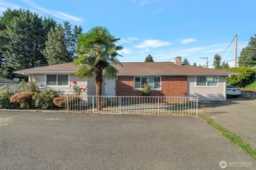 11460 Se 256th St, Kent, WA, 98030-6562 | Card Image