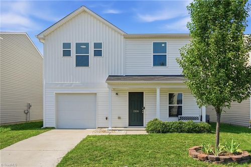 3906 Bellingham Ct, Greensboro, NC, 27406-8793 | Card Image