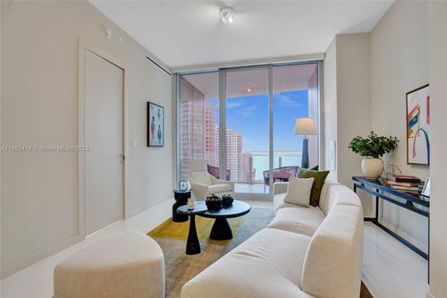 apt-2305w-300 Biscayne Boulevard Way, Miami, FL, 33131-2290 | Card Image