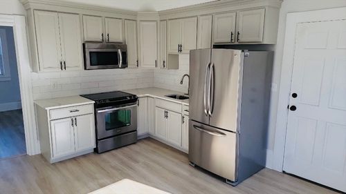 2-22 Main St, North Andover, MA, 01845-2410 | Card Image