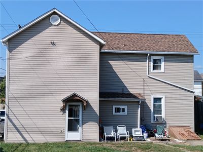 938 Wood Street, House other with 3 bedrooms, 2 bathrooms and 2 parking in Derry Twp PA | Image 2