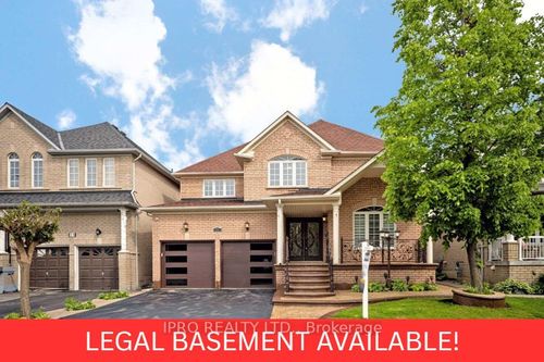 21 Sandway Dr, Brampton, ON, L7A2T9 | Card Image