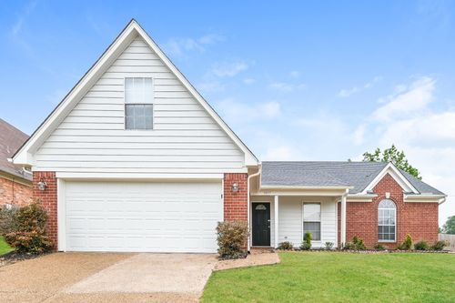 9857 Averbury Dr, Cordova, TN, 38016-0657 | Card Image