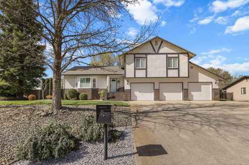 7036 Tucker Ln, Redding, CA, 96002-9712 | Card Image