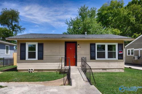 2916 Battle Dr Nw, Huntsville, AL, 35816-3916 | Card Image