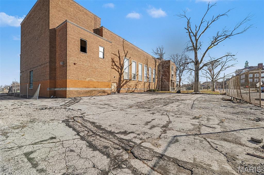 Commercial Sale in St Louis 2