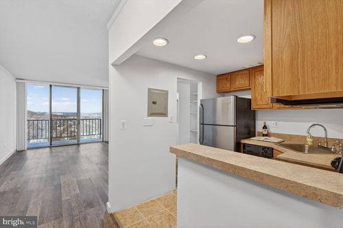 1602-2059 Huntington Ave, ALEXANDRIA, VA, 22303-1628 | Card Image