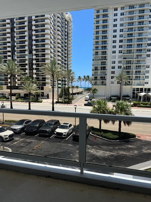 3c-5700 Collins Ave, Miami Beach, FL, 33140-2303 | Card Image