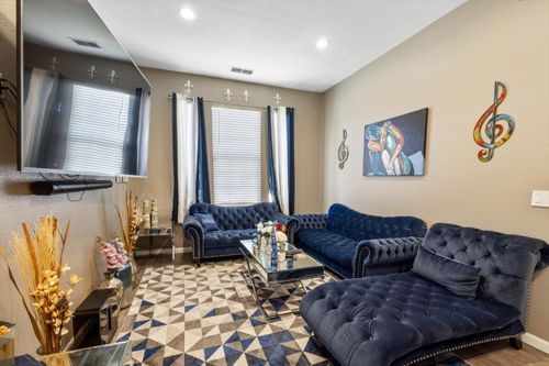 6290 Crestview Circle, Stockton, CA, 95219 | Card Image